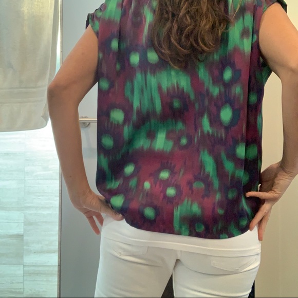 Top - Picture 2 of 3